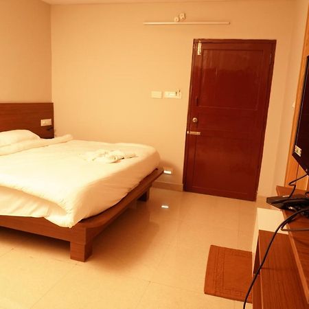 Swagath Residency คาคินาดา ภายนอก รูปภาพ