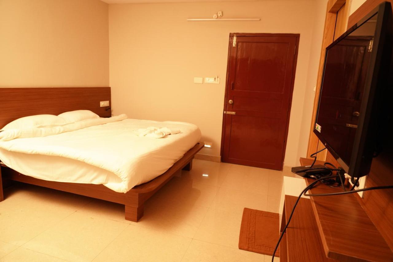 Swagath Residency คาคินาดา ภายนอก รูปภาพ