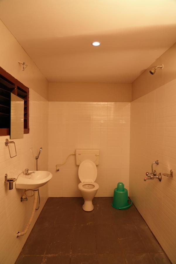 Swagath Residency คาคินาดา ภายนอก รูปภาพ