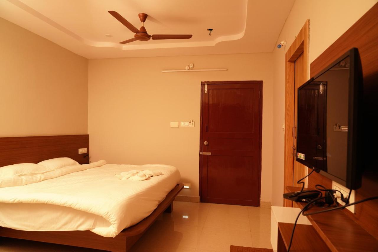 Swagath Residency คาคินาดา ภายนอก รูปภาพ